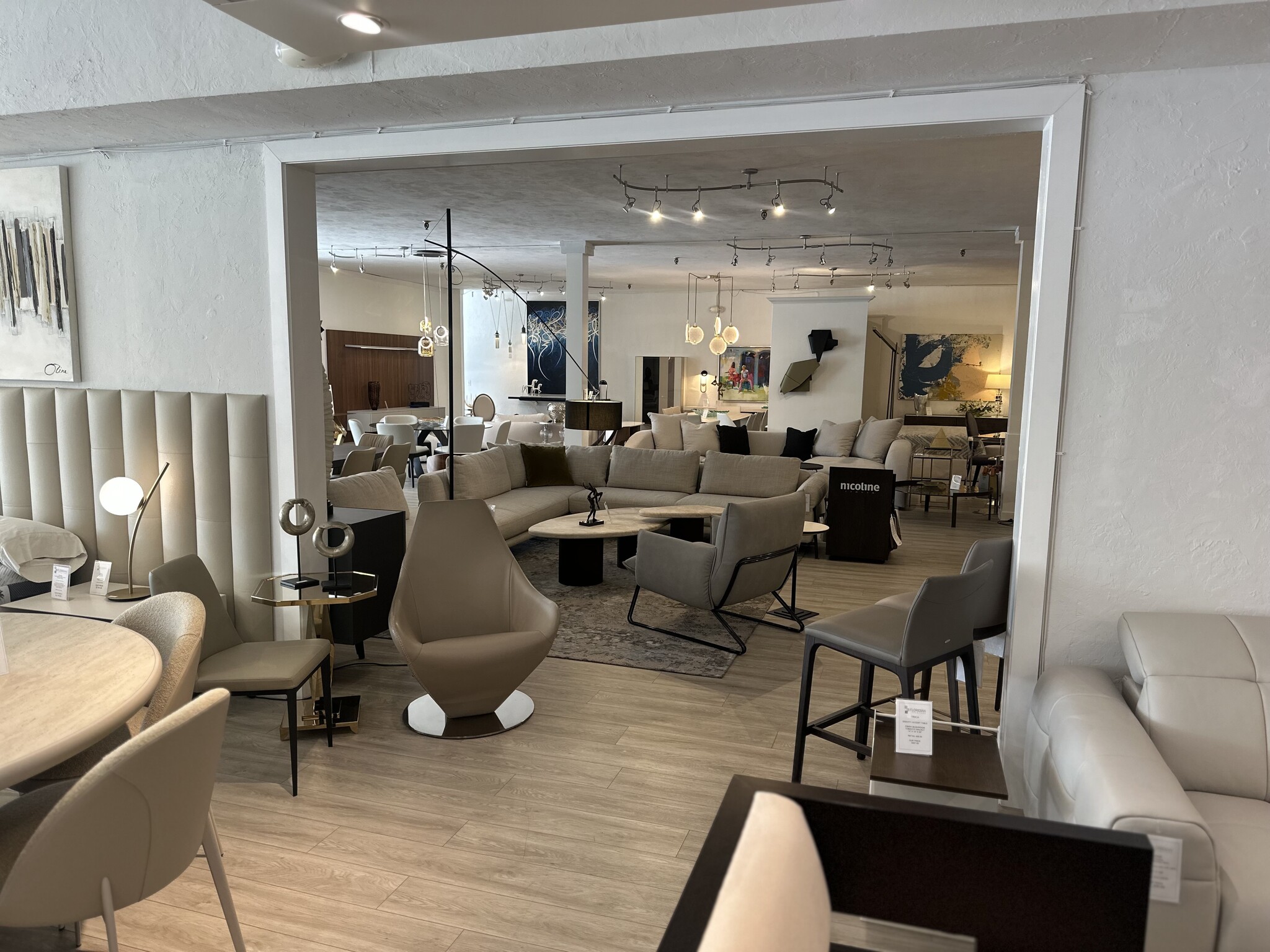 4795-4797 SW 8th St, Miami, FL à louer Photo intérieure- Image 1 de 5