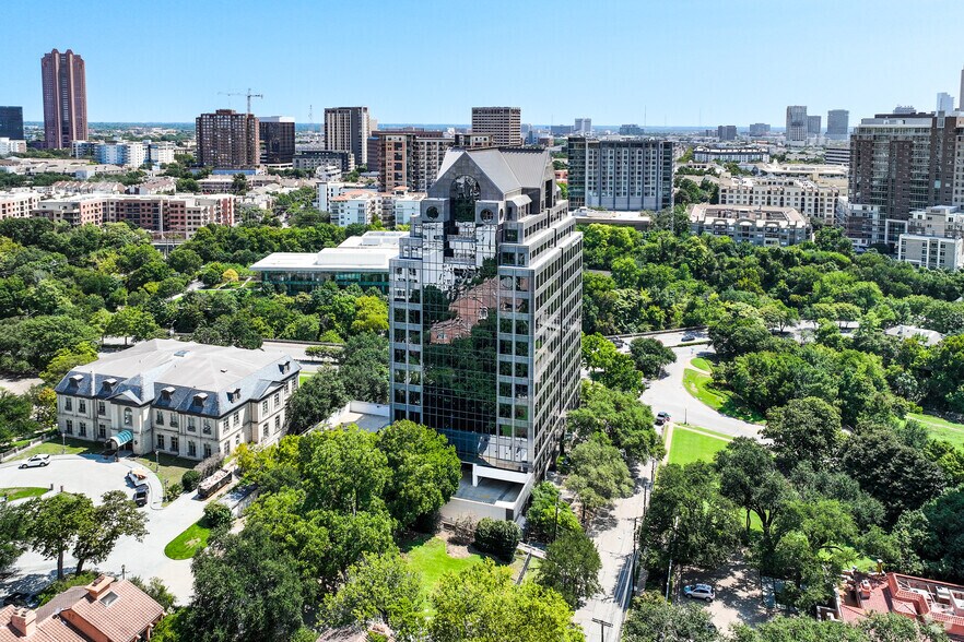 2911 Turtle Creek Blvd, Dallas, TX à louer - Photo du bâtiment - Image 3 de 9