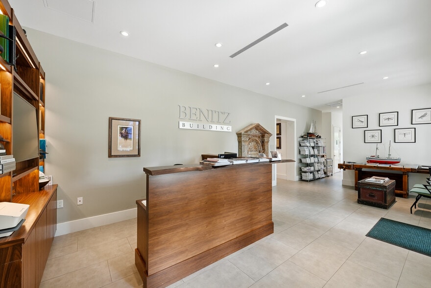 315 9th St, West Palm Beach, FL for sale - Building Photo - Image 3 of 20