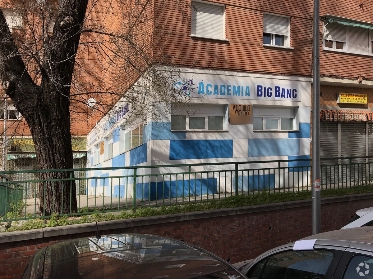 Calle Virgen de los Desamparados, 34, Madrid, MAD 28041 - Unit Puerta 03, Esc. 2 -  - Interior Photo - Image 1 of 2