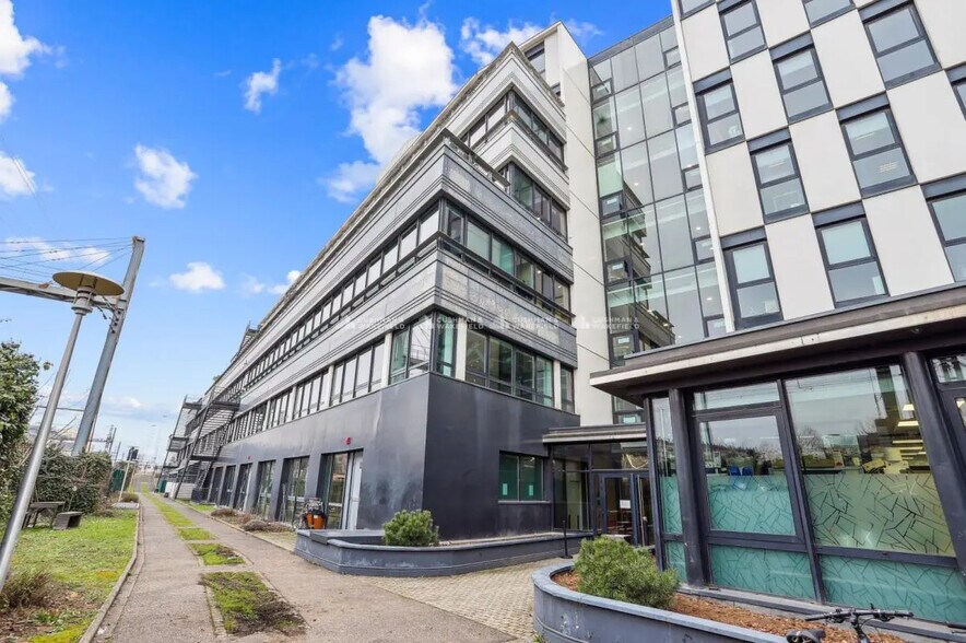 117 Boulevard Marius Vivier-Merle, Lyon à louer - Photo du bâtiment - Image 3 de 31