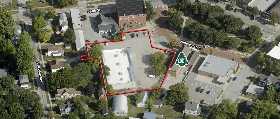 116 Ainsworth St, Lodi, OH à vendre - Photo du bâtiment - Image 2 de 12