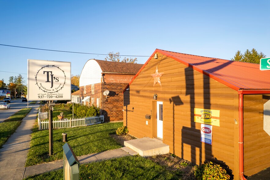 617 S Washington St, New Paris, OH à vendre - Photo du bâtiment - Image 3 de 49