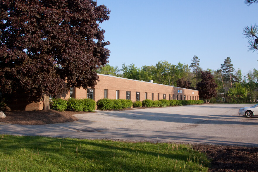 11993 Ravenna Rd, Chardon, OH for lease - Building Photo - Image 1 of 9