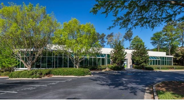 2303 Cumberland Pky, Atlanta, GA for lease - Building Photo - Image 3 of 14