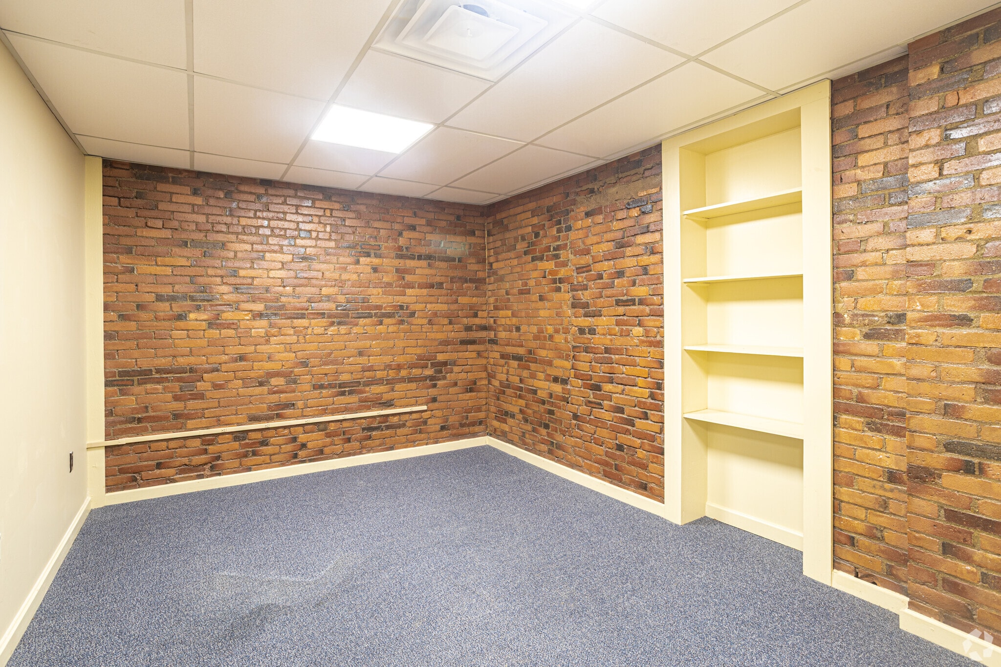 10 Ferry St, Concord, NH à louer Photo intérieure- Image 1 de 3