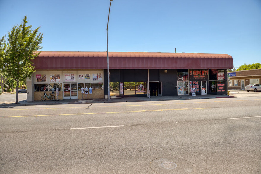 302-310 McHenry Ave, Modesto, CA for sale - Building Photo - Image 2 of 5