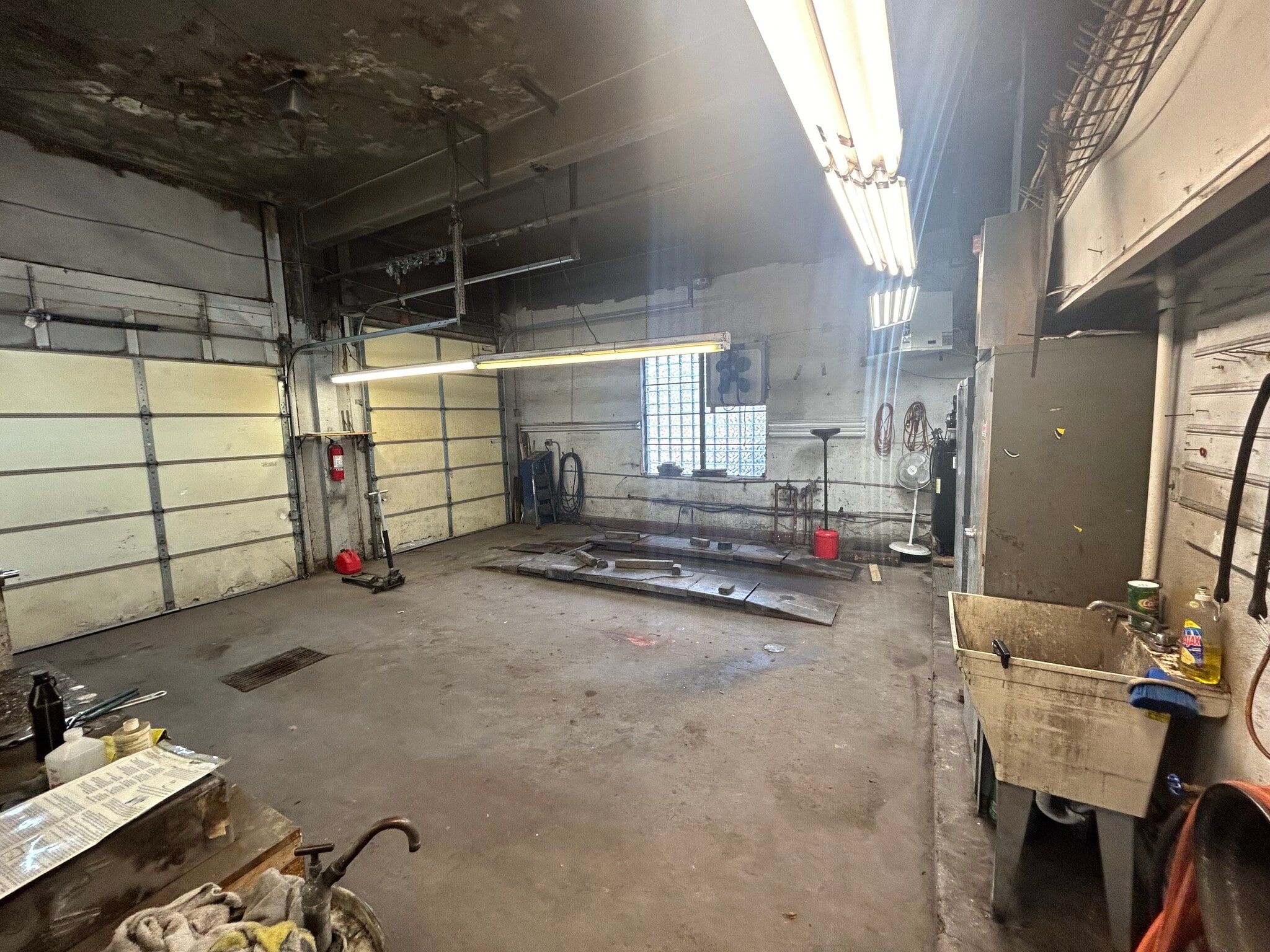 4120 Brownsville Rd, South Park, PA for lease Building Photo- Image 1 of 7