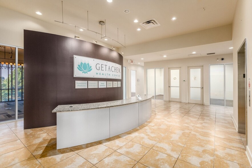 9039 Antares Ave, Columbus, OH à louer - Photo du bâtiment - Image 3 de 25