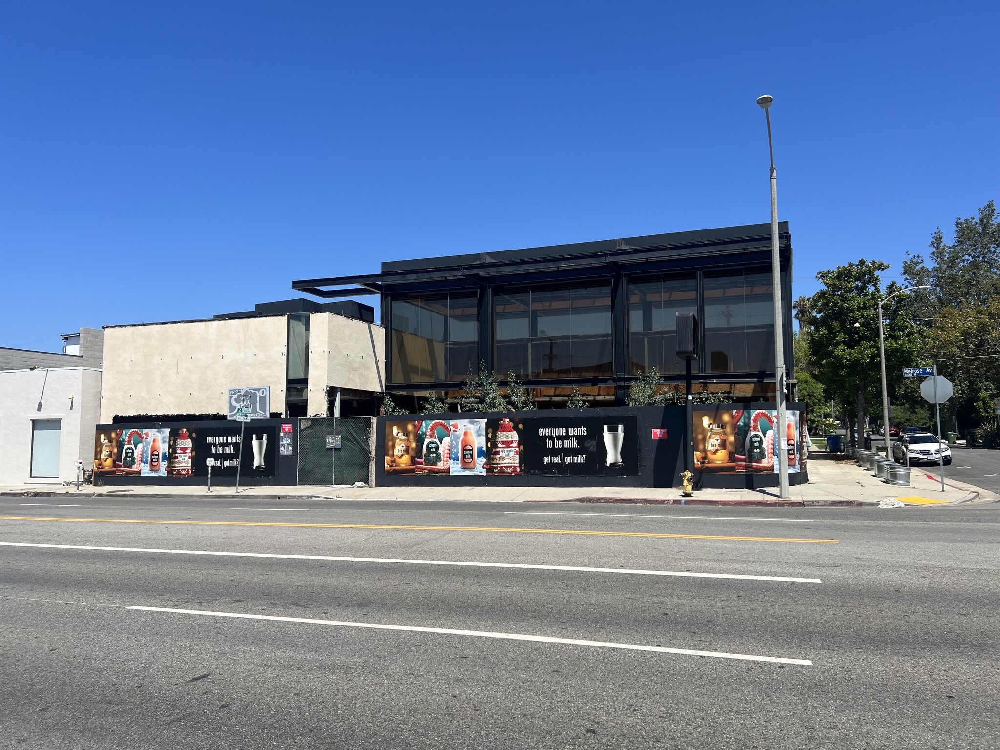 8155 Melrose Ave, Los Angeles, CA à vendre Photo du bâtiment- Image 1 de 1