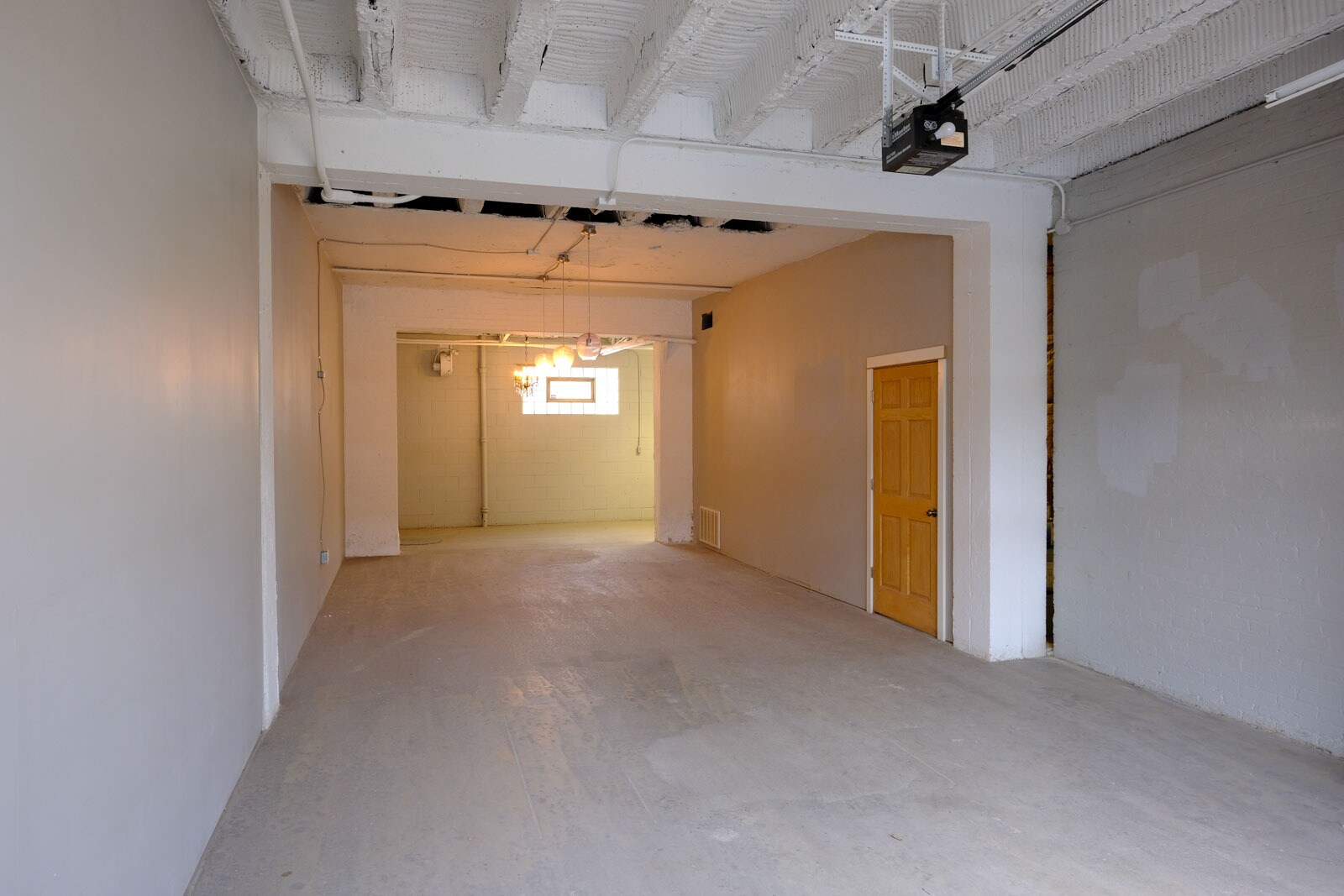 408 W Main St, Benton Harbor, MI for lease Interior Photo- Image 1 of 46