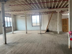 1622 W Carroll Ave, Chicago, IL for lease Building Photo- Image 2 of 2