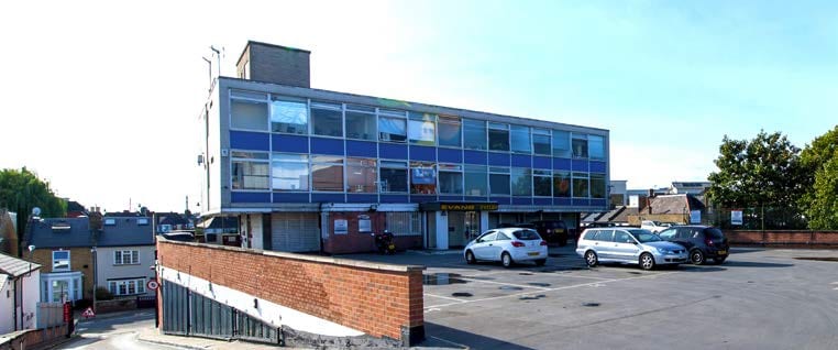 6-12 Gladstone Rd, Londres à louer - Photo du bâtiment - Image 3 de 4