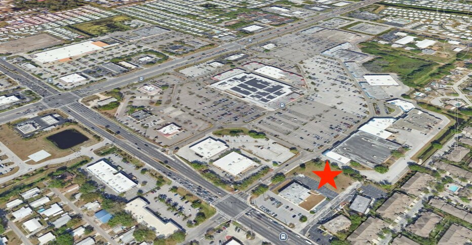 12957 Seminole Boulevard, Largo, FL à louer - Photo du bâtiment - Image 2 de 4