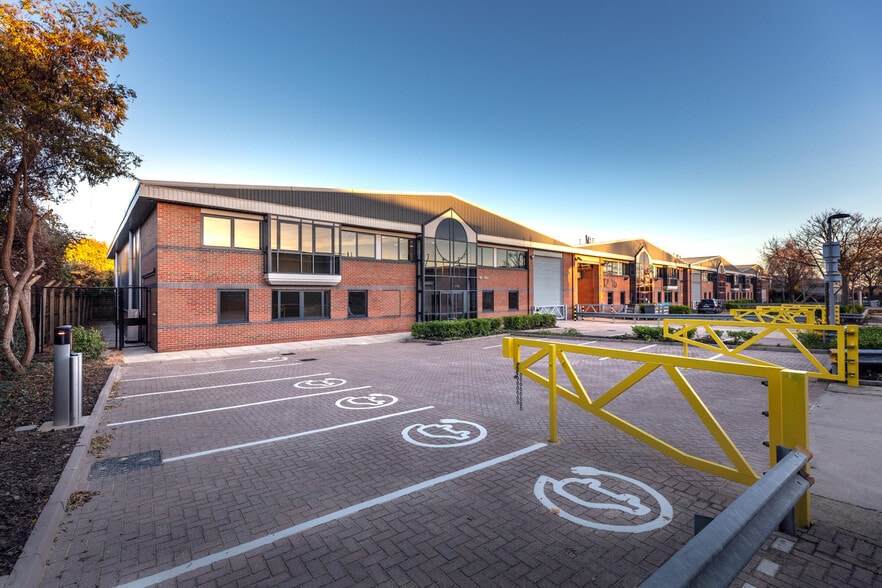 18-22 Telford Way, Londres à louer - Photo du bâtiment - Image 2 de 6