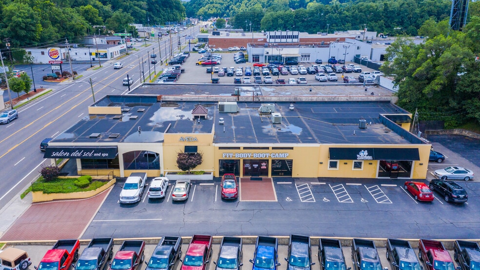 2601 Franklin Rd, Roanoke, VA for sale - Primary Photo - Image 1 of 56