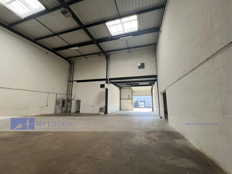 Industriel dans Saint-Denis à louer - Photo intérieure - Image 2 de 7