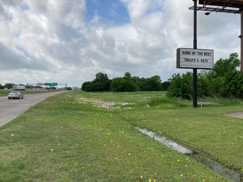 SWC Interstate Highway 35E & East Crestview Drive, Lacy Lakeview, TX à vendre Photo principale- Image 1 de 7