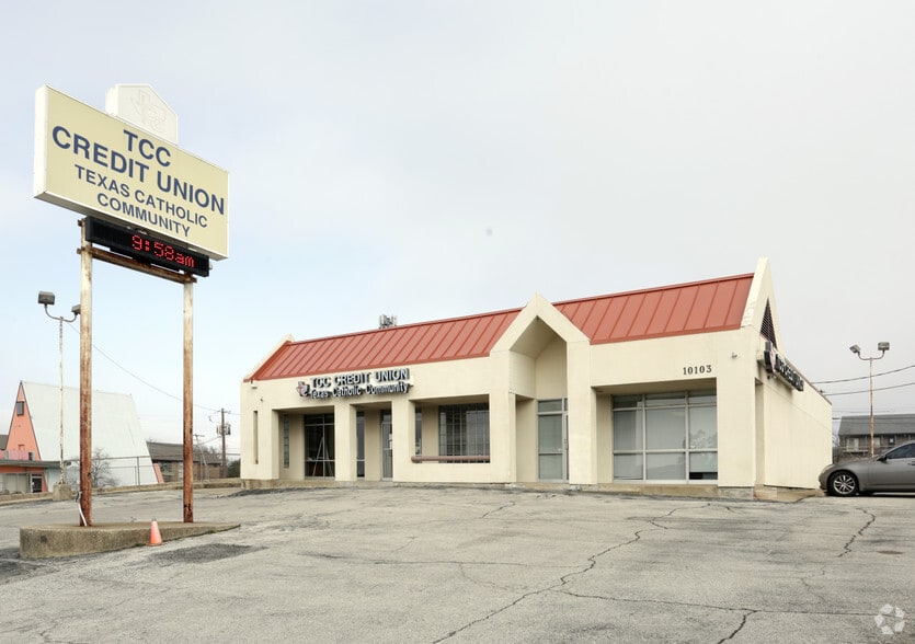 10103 Shoreview Rd, Dallas, TX à vendre - Photo du bâtiment - Image 2 de 3