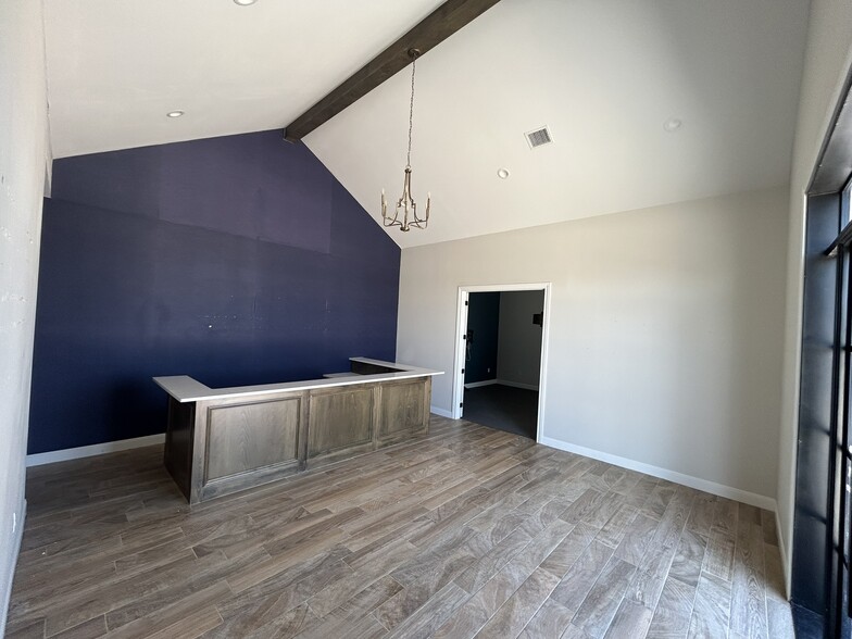7469 Pennsylvania Dr, Amarillo, TX for lease - Building Photo - Image 3 of 33