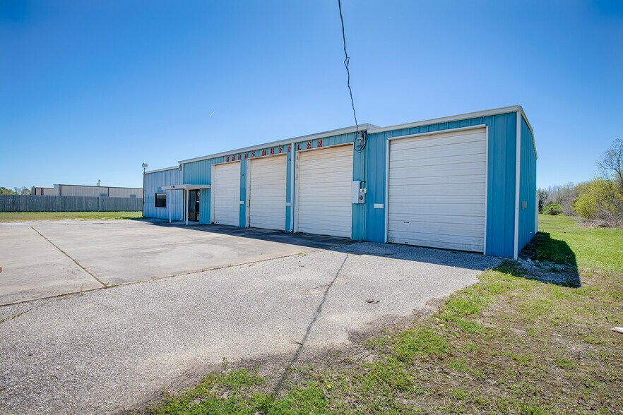 3790 E Highway 6, Alvin, TX à vendre - Photo du bâtiment - Image 3 de 22