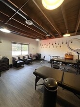 7164-7168 Melrose Ave, Los Angeles, CA for lease Interior Photo- Image 2 of 2