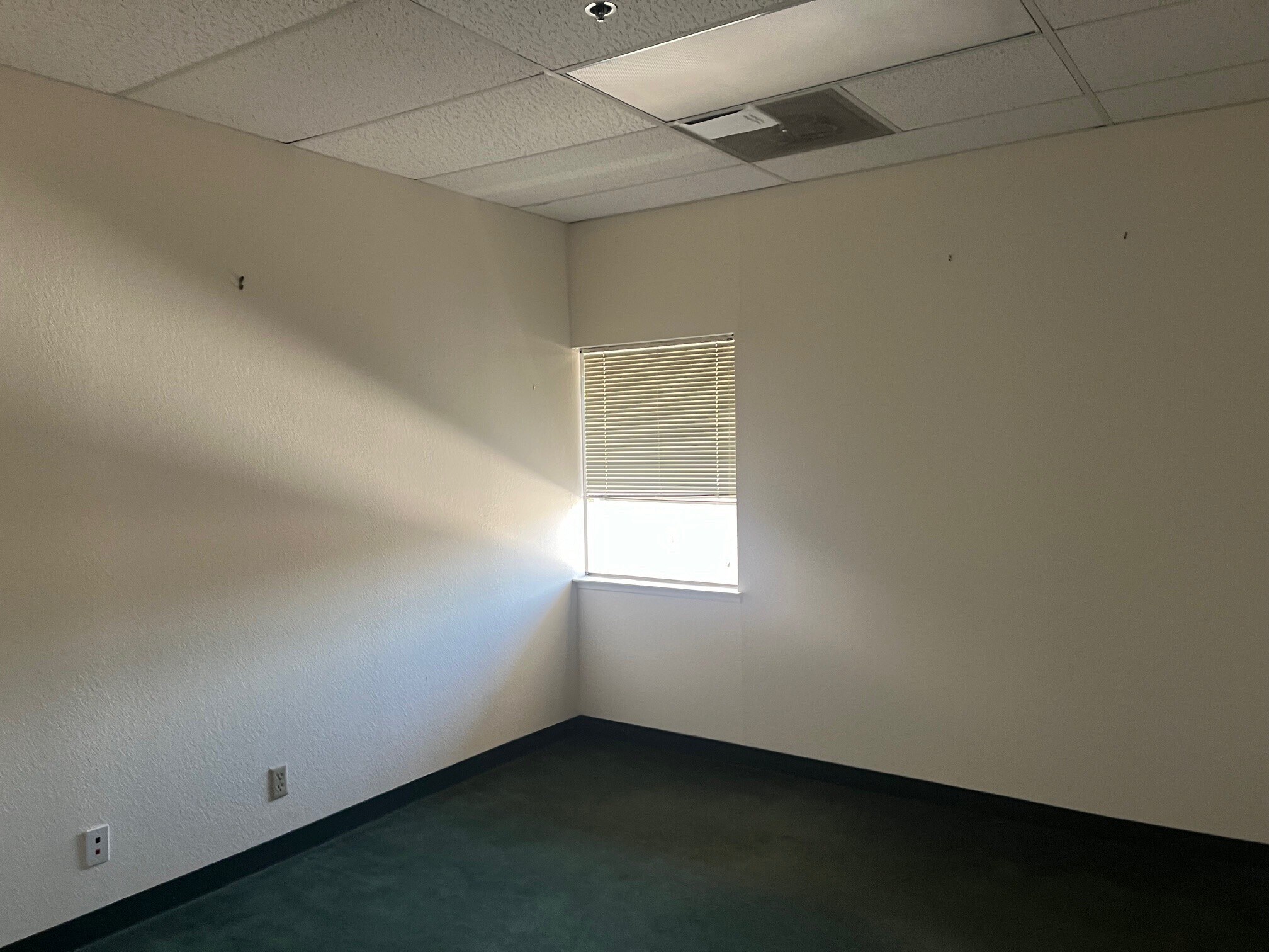 7567 Amador Valley Blvd, Dublin, CA for lease Interior Photo- Image 1 of 10