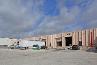 Plus de détails pour 950 W 13th St, Riviera Beach, FL - Industriel à louer