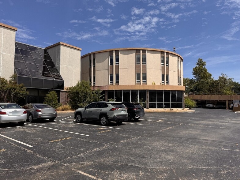2323 S Harvard Ave, Tulsa, OK for sale - Building Photo - Image 3 of 15