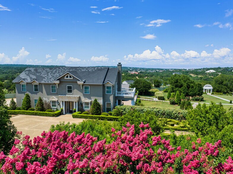 1470 S Cranes Mill Rd, New Braunfels, TX à vendre - Photo du bâtiment - Image 2 de 83