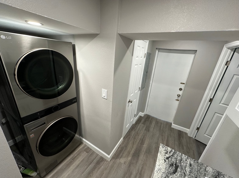 2301 Trelain Dr S, Saint Petersburg, FL à vendre - Photo du bâtiment - Image 3 de 16