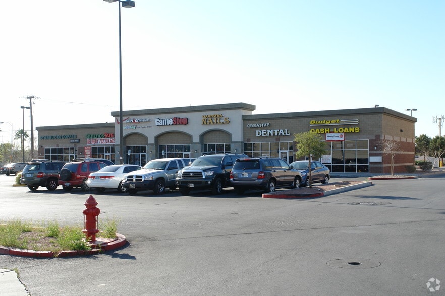 2585 S Nellis Blvd, Las Vegas, NV for lease - Building Photo - Image 3 of 7