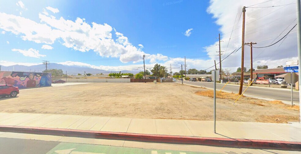 51531 Harrison St, Coachella, CA à vendre - Photo du bâtiment - Image 3 de 3