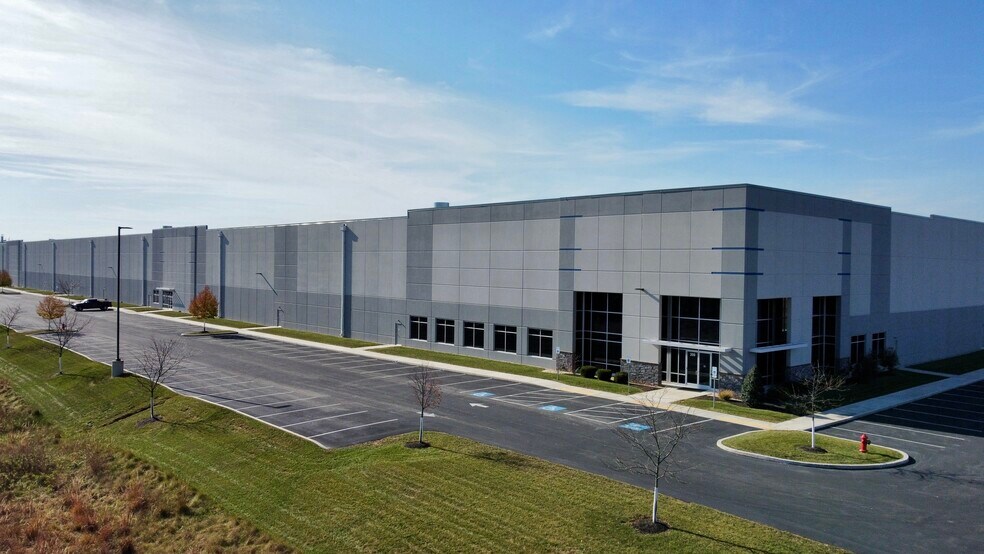 53 Commerce Dr, Mechanicsburg, PA à louer - Photo du bâtiment - Image 2 de 5