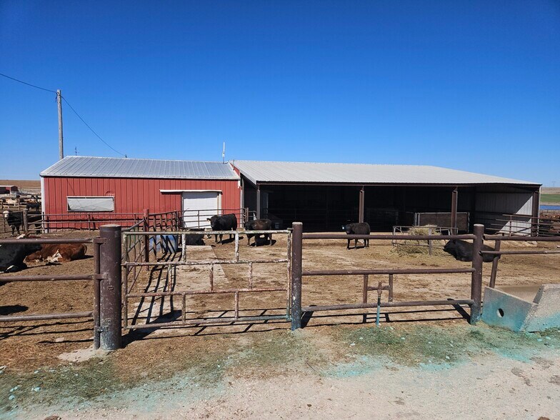 5010 Big Valley Dr, Scott City, KS à vendre - Photo du bâtiment - Image 3 de 7