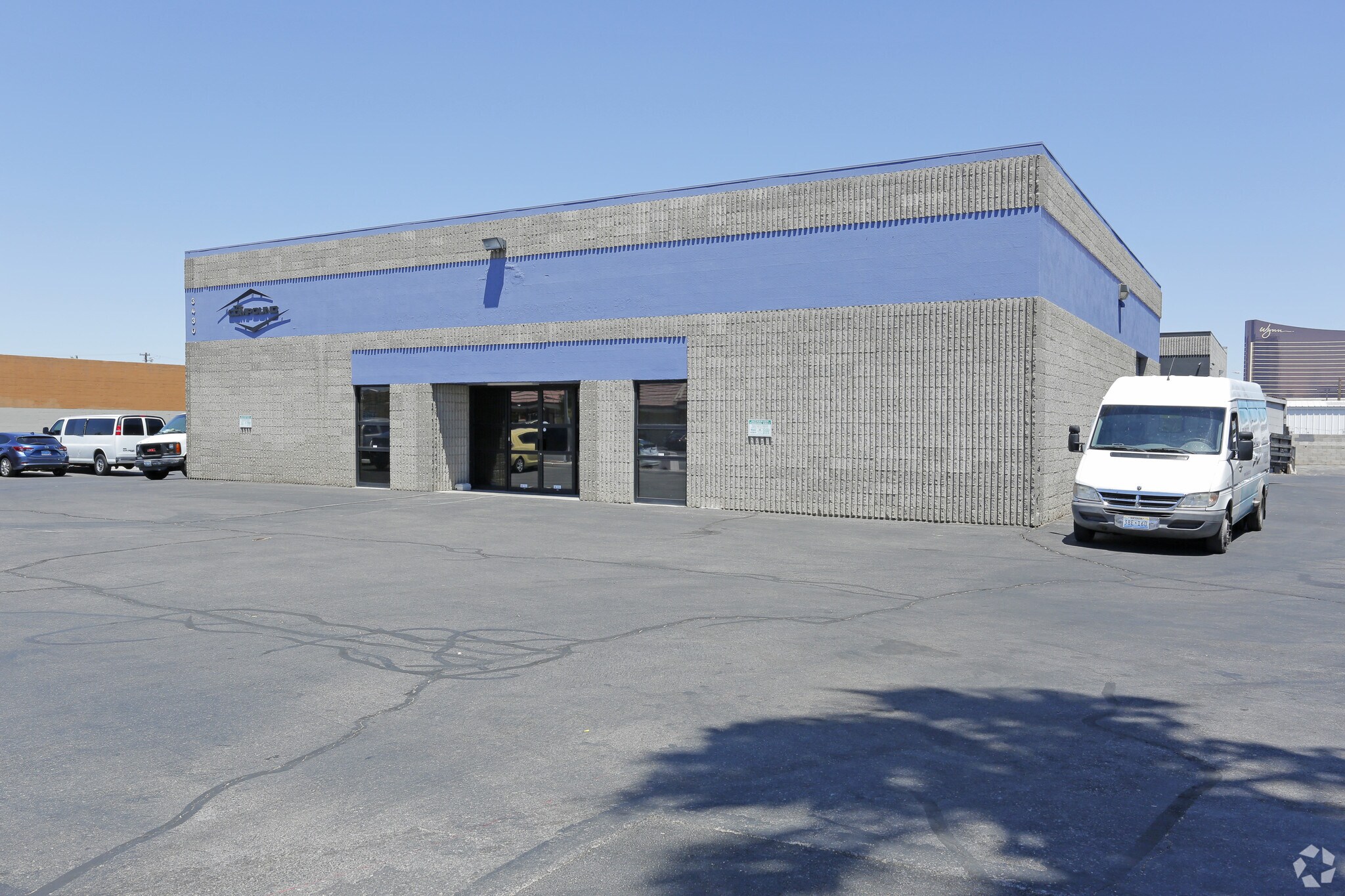 3430 Polaris Ave, Las Vegas, NV à vendre Photo principale- Image 1 de 12