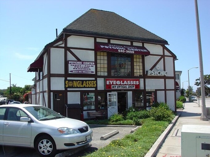 910 Torrance Blvd, Redondo Beach, CA à vendre - Photo du bâtiment - Image 3 de 12