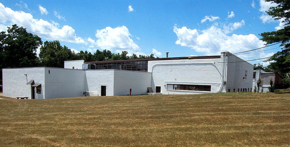 59 Newburgh Rd, Hackettstown, NJ à louer - Photo du bâtiment - Image 3 de 5