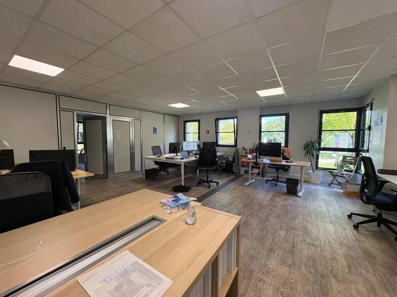 Bureau dans Saint-Herblain à louer - Photo intérieure - Image 2 de 8