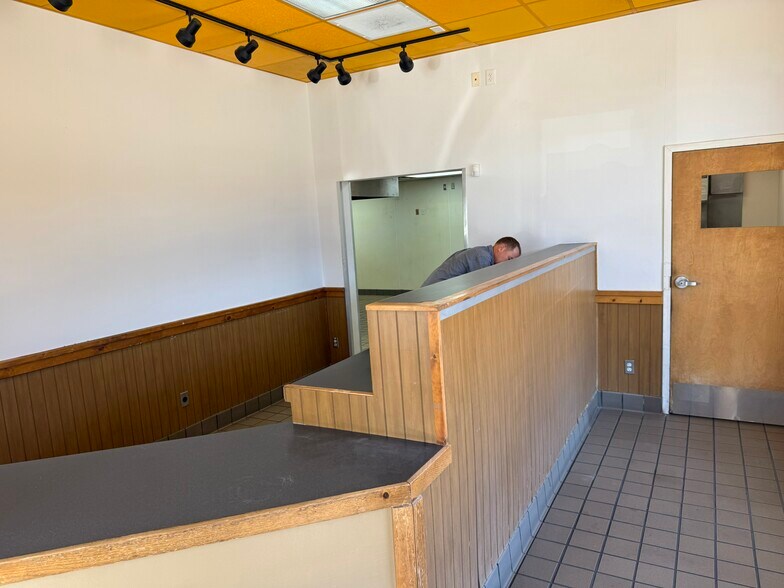 8325-8349 Foothill Blvd, Sunland, CA à louer - Photo du bâtiment - Image 2 de 20