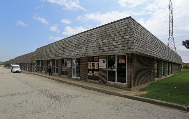 More details for 45 Brisbane Rd, Toronto, ON - Industrial for Lease