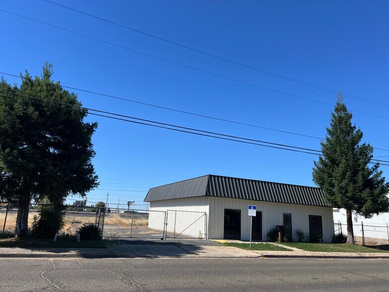 444 Broadway Ave, Atwater, CA à vendre - Photo du bâtiment - Image 2 de 15
