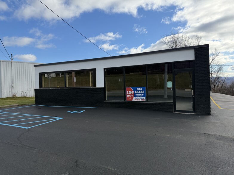 1908 Scranton Carbondale Hwy, Dickson City, PA for lease - Building Photo - Image 2 of 16