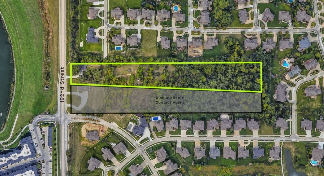 1201-1225 N 192nd St, Elkhorn, NE à vendre Photo du bâtiment- Image 1 de 5