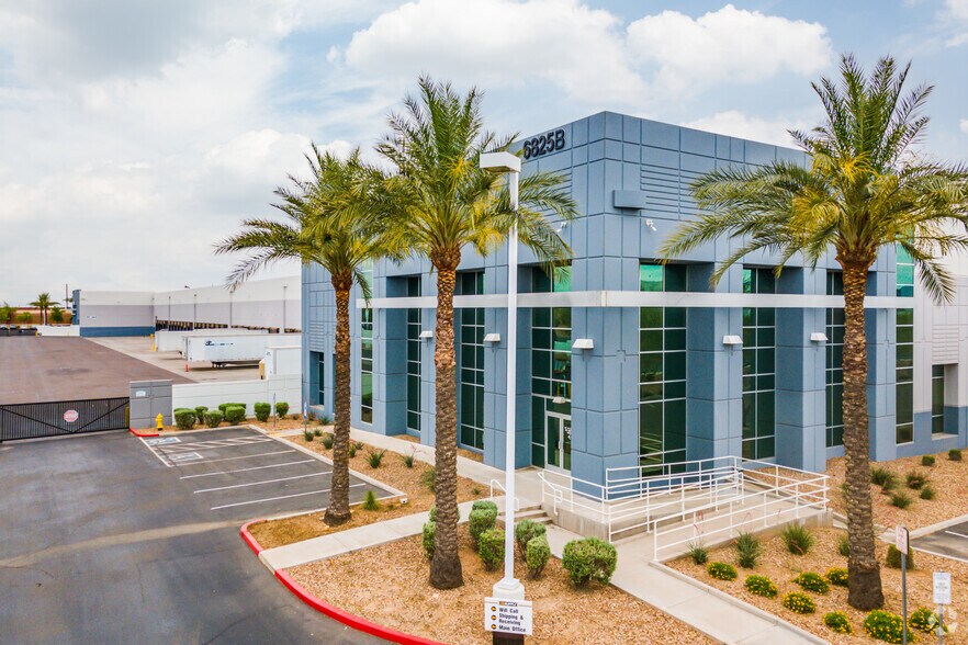 6825 W Buckeye Rd, Phoenix, AZ à louer - Photo principale - Image 1 de 5