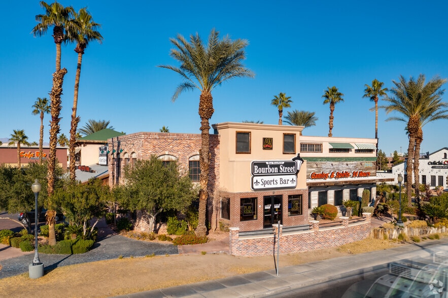 2600 W Sahara Ave, Las Vegas, NV for lease - Building Photo - Image 1 of 5