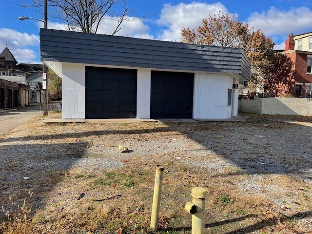 907 East St, Pittsburgh, PA for sale - Building Photo - Image 2 of 5