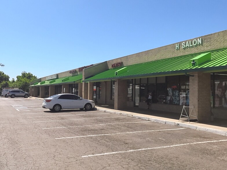 8734-8750 Grissom Rd, San Antonio, TX for lease - Building Photo - Image 2 of 6