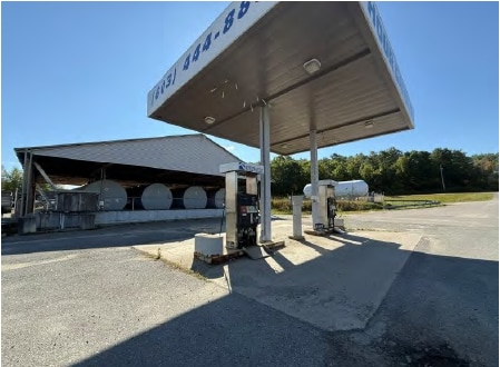 308 Riverside Dr, Littleton, NH for sale - Building Photo - Image 2 of 4