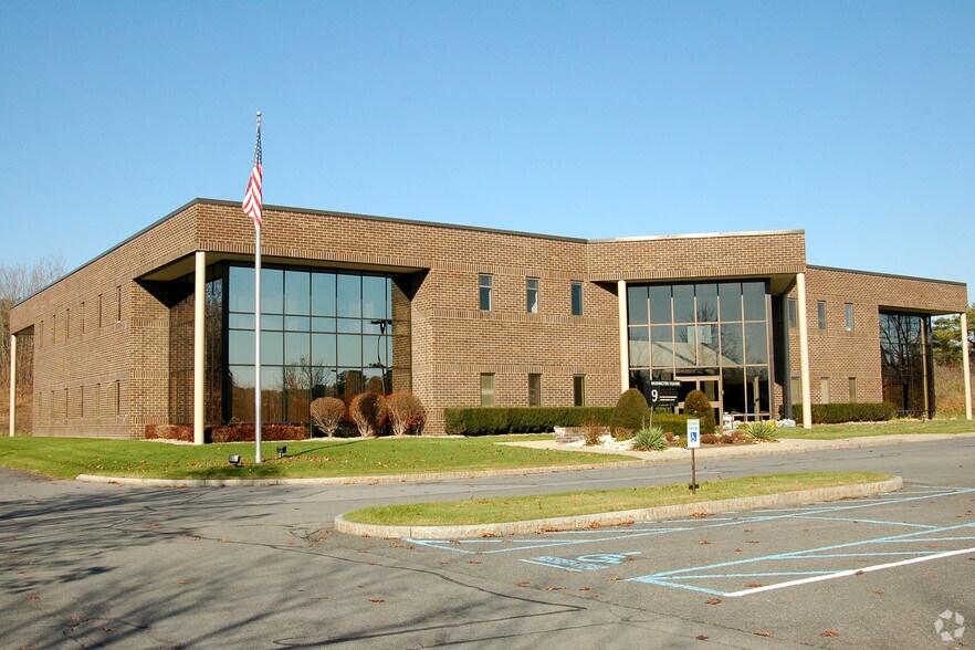 9 Washington Sq, Albany, NY for sale - Building Photo - Image 2 of 23